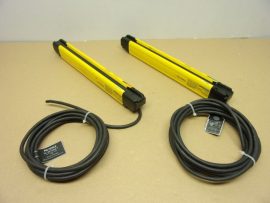 Induktív közelítés kapcsoló, érz. táv. 18mm, 12-24VDC, M30x1,5, pnp, OMRON E2EG-X18MB1