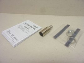 Omron E2E-X5B1T18-M1, 27225M induktív szenzor, közelítés kapcsoló, M18 menet, 10...30 VDC, érzékelés 5 mm, 3 vezeték, PNP NO, IO-Link COM3, M12 csatlakozó, nikkelezett sárgaréz ház