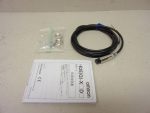   Omron E2E-X8MD1 2m induktív szenzor, közelítéskapcsoló, 2m kábellel, 10-30VDC, 0...8mm érzékelés, NO (alaphelyzetben nyitott), 100 mA, M12 menet, IP67, 0.8kHz, nikkelezett sárgaréz ház, 2 vezetékes, síkba nem építhető, LED visszajelzés