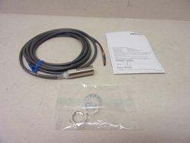 Omron E2E-X2F1 2m induktív szenzor, közelítéskapcsoló, 2m kábellel, 12-24VDC, 0...3mm érzékelés, PNP/NO (alaphelyzetben nyitott), 100 mA, M12 menet, IP67, 1,5kHz, nikkelezett bronz ház, 3 vezetékes, síkba építhető, LED visszajelzés