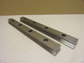 TKVD 25-G3/250 INA, 23x18,7x250 mm, Lineáris sín, 250mm hossz, 23mm szélesség, 18,7 mm magasság, 25-ös méret, 2x4 furattal