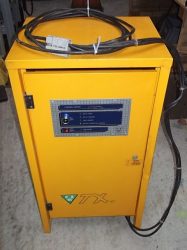 Automata akkumulátor töltő, 48VDC/80A, PBM TX 90. 48/80, 5,9kW