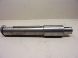 Acél tengely csőtengelyes hajtóműves motorokhoz, 50mm csőtengelybe, 60/40mm átmérő a kihajtásnál, 360mm hossz, 14x150 mm ék, Acél tengely csőtengelyes hajtóműves motorokhoz, 50mm csőtengelybe, 60/40mm átmérő a kihajtásnál, 360mm hossz, 14x150 mm ék,