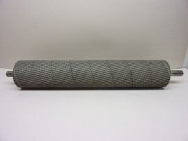 Gumirozott görgő, 110mm átmérő, 585mm hossz, 715mm tengelyhossz, 25mm átmérőjű tengely mindkét oldalon, xyz