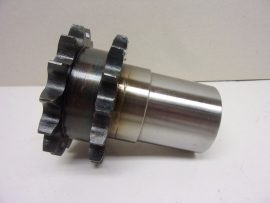 10B típus 5/8"x3/8" típusú duplex lánckerék, duplasoros acél lánckerék, 2db. csapágyfészekkel, Z=2x15 fog, 82mm átmérő, 9mm fogszélesség, görgőspálya hengerekhez is (DS10015_2)
