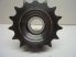 10B típus 5/8"x3/8" típusú duplex lánckerék, duplasoros acél lánckerék, 2db. csapágyfészekkel, Z=2x15 fog, 82mm átmérő, 9mm fogszélesség, görgőspálya hengerekhez is (DS10015_2)