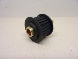 Műanyag fogasszíjkerék, réz tengelyen, egyik végén menettel, 3842311924, 26mm szíjszélesség, 26 fog, M12 menet, xyz