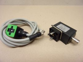 Kuhnke V30-N HS2103, 95121 behúzótekercs, elektromágnes, 24VDC, 3.7N, 9.2 W, kábellel és M8 3 pin csatlakozóval, 10mm magátmérő, V sorozatú lineáris mágnesszelep