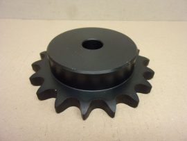 SKF, PHS 80-1BH18, Edzett fogú 1"-os, Előfúrt egysoros agyas lánckerék, 18 fog, 25,4mm tengelyfurat, 158mm külső átmérő, (14,6/38,3mm vastag), SKF, PHS 80-1BH18, Edzett fogú 1"-os, Előfúrt egysoros agyas lánckerék, 18 fog, 25,4mm tengelyfurat, 158mm külső átmérő, (14,6/38,3mm vastag),