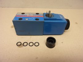 Vickers KCG-3-40D-Z-M-U-H1-10, 02-145945 hidraulikus arányos nyomáscsökkentő, proporcionális szelep, 40 bar, 24VDC 1,6A tekercs, Cetop3, 02-123993 (24VDC) mágnestekercs, KCG340DZMUH110