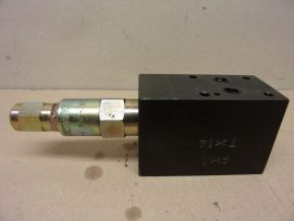 Vickers RV5-3681, 02-151001 hidraulikus nyomáscsökkentő patronszelep + szeleptömb, nyomástartomány: 35…350 bar, Maximális áramlási sebesség: 114 l/perc