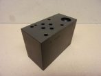 Hidraulikus szeleptömb, szelepblokk, vas, patronszelephez, CETOP3, 1db M27x1,75 menet, 100x70x48mm, BL 5832 (2) Hidraulikus szeleptömb, szelepblokk, vas, patronszelephez, CETOP3, 1db M27x1,75 menet, 100x70x48mm, BL 5832 (2)