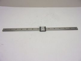 Rexroth precíziós Lineáris egység, lineáris pálya, R045922002 csapággyal, 556mm hossz, 24x8,6 mm sín keresztmetszet, 