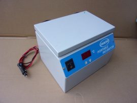 HACH Portable Incubator, 25699-00, 256900, 12 VDC 15 A, Terepi használatra kész inkubátor hordtáskával, 30 - 50 °C (± 0.5 °C) 