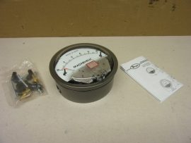 Dwyer Magnehelic nyomáskülönbség mérő, xyz