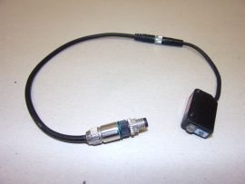 Keyence PZ-V32P Optikai érzékelő, fotoelektromos szenzor, fénysorompó, tárgyreflexiós, 250mm kábeltoldóval, Négyszögletes, 5...300 mm érzékelés, 12-24 VDC, PNP/NO, M8 4 pin apa csatlakozóval, 7 szegmenses, 3 számjegyű LED, Keyence PZ-V32P Optikai érzékelő, fotoelektromos szenzor, fénysorompó, tárgyreflexiós, 250mm kábeltoldóval, Négyszögletes, 5...300 mm érzékelés, 12-24 VDC, PNP/NO, M8 4 pin apa csatlakozóval, 7 szegmenses, 3 számjegyű LED,