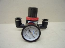Airtac AR2000 Pneumatikus nyomásszabályozó modul, manométerrel, 10mm csatlakozók, 10 bar be, 0,5-9 bar ki, Airtac AR2000 Pneumatikus nyomásszabályozó modul, manométerrel, 10mm csatlakozók, 10 bar be, 0,5-9 bar ki,