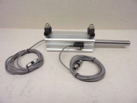 SMC ECDQ2B32-100D kettős működésű, kompakt peumatikus munkahenger, dugattyú Ø 32mm, lökethossz 100mm, 2x SMC D-F7P szezorral, 2x Bosch R412010588 áramlásszabályozó szeleppel, M8 3 pin csatlakozókkal SMC ECDQ2B32-100D kettős működésű, kompakt peumatikus munkahenger, dugattyú Ø 32mm, lökethossz 100mm, 2x SMC D-F7P szezorral, 2x Bosch R412010588 áramlásszabályozó szeleppel, M8 3 pin csatlakozókkal