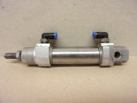 Rexroth 0822333502, MNI-DA-20-0025-D-31-01-1-00-000-00 kettősműködésű pneumatikus munkahenger, dugattyú Ø 20mm, lökethossz 25mm, QSL-1/8-4 4mm 90º-os push-in csatlakozók, kétoldali csillapítás, 