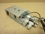   Rexroth MSC-8-20 SE, 0821406301 kettős működésű, vezetett lineáris henger, pneumatikus szánegység, 2x 0830100440 szenzorral, és 4 mm push-in gyorscsatlakozós áramlásszabályozókkal, 20mm löket,