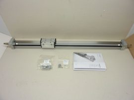 Festo DGC-25-700-KF-YSRW-A, 532447, kettős működésű, pneumatikus lineáris hajtás, 25 mm dugattyú átmérő, 700mm löket, YSRW-DGC-25-KF, 540349 lengéscsillapítókkal, 8 bar, 1/8" + 740137 és 533668 Festo DGC-25-700-KF-YSRW-A, 532447, kettős működésű, pneumatikus lineáris hajtás, 25 mm dugattyú átmérő, 700mm löket, YSRW-DGC-25-KF, 540349 lengéscsillapítókkal, 8 bar, 1/8" + 740137 és 533668