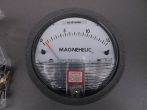   Manométer, nyomásmérő óra, vízoszlopmérő, 0-15 cm (14,71 hPa), Dwyer Magnehelic 2000-15CM, 71-340001-00