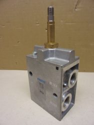 Festo MCH-3-1/2, 9981, Pneumatikus mágnesszelep, tekercs nélkül, 3/2-utas, zárt, monostabil, G1/2" csatlakozás, 11,5mm vasmag-átmérő, 3700 l/min 
