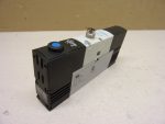   Festo VSVA-B-M52-MH-A2-1R2L (534775) 5/2 mágnesszelep, szeleptömbre építhetó, M8 4 pin csatlakozó, 24V, xyz
