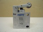   Festo R-3-1/4-B (8985), 3/2 pneumatikus görgős szelep, görgőkaros szelep, 3/2 zárt monostabil, 600 l/min, G1/4, görgős végállás kapcsoló 