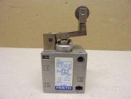 Festo H-5-1/4 B (8995), 5/2 pneumatikus görgős szelep, görgőkaros szelep, 5/2, bistabil, 550 l/min, G1/4, görgős végállás kapcsoló (L-5-1/4 B (8993))
