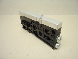 Bosch 1825700085 zárólap, 1825504272 sorolható műanyag alapmodullal, 2db. vakdugóval, takaró modul, zárómodul HF02/HF03 szeleptömbökre Bosch 1825700085 zárólap, 1825504272 sorolható műanyag alapmodullal, 2db. vakdugóval, takaró modul, zárómodul HF02/HF03 szeleptömbökre