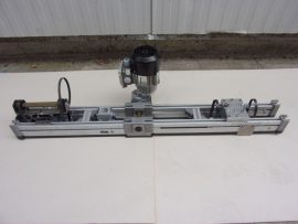 Bosch Rexroth modul rendszerű futószalag, szállító szalag, kétoldali kiemelő modullal és kihordó szalaggal, hajtóműves motorral, BS 1/M, 3842503582, 3842519243, 230/400V 0,09 kW, pályahossz 1m 