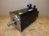AC szervomotor fékkel és encoderrel, az encoder csatlakozót cserélni kell, KUKA Roboter, KK67Y-YYYY-050, 600V 8,5 kW 19,6 A, 3000rpm, AC szervomotor fékkel és encoderrel, az encoder csatlakozót cserélni kell, KUKA Roboter, KK67Y-YYYY-050, 600V 8,5 kW 19,6 A, 3000rpm,