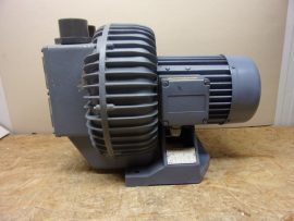 Rietschle SKG 270-2.02 vákuumszivattyú, légszivattyú, 230/400V 2,2kW, 2790rpm, 250 m3/h, 110...158 mbar, 2" levegő csatlakozások, por, forgács, és szemcse elszíváshoz is. Rietschle SKG 270-2.02 vákuumszivattyú, légszivattyú, 230/400V 2,2kW, 2790rpm, 250 m3/h, 110...158 mbar, 2" levegő csatlakozások, por, forgács, és szemcse elszíváshoz is.