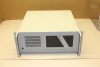 Axiomtek AX61400WB-RC-B/P Ipari PC, 19" rackbe szerelhető 4U számítógép, Nexus RX8500 850W táp, FAB114-13A3P8 + AXIOMTEK SHB101 + Intel Core 2 Quad Q9650 3,0GHz, 2x 2Gb PC2-6400 DDR2 800 MHz, Axiomtek AX61400WB-RC-B/P Ipari PC, 19" rackbe szerelhető 4U számítógép, Nexus RX8500 850W táp, FAB114-13A3P8 + AXIOMTEK SHB101 + Intel Core 2 Quad Q9650 3,0GHz, 2x 2Gb PC2-6400 DDR2 800 MHz,