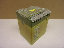 PILZ 474995, PNOZ 4, 3S/1S1Ö biztonsági relé, 24VDC tekercs, 250/400V 8A/5A kimenet, 2 csatornás