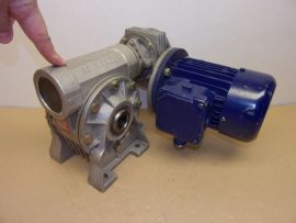 Bonfiglioli MVF 44/P + MVF 62/N dupla áttételház, csigakerekes hajtómű, Ercole Marelli MA 63 B5, 400/230V 0,18kW villanymotorral, 