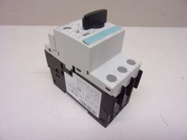 Siemens Sirius 3RV1421-1AA10, 3 fázisú hőkioldó 1,1-1,6A 2NO segédérintkezővel, S0 méretű megszakító Transzformátorvédelemhez, csavaros bekötés Siemens Sirius 3RV1421-1AA10, 3 fázisú hőkioldó 1,1-1,6A 2NO segédérintkezővel, S0 méretű megszakító Transzformátorvédelemhez, csavaros bekötés