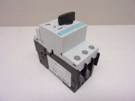 Siemens Sirius 3RV1021-1GA10, 3 fázisú hőkioldó, 4,5-6,3A, 1NO + 1NC segédérintkezővel, motorvédő kapcsoló, csavaros bekötés, S0 méretű megszakító motorvédelemhez, Siemens Sirius 3RV1021-1GA10, 3 fázisú hőkioldó, 4,5-6,3A, 1NO + 1NC segédérintkezővel, motorvédő kapcsoló, csavaros bekötés, S0 méretű megszakító motorvédelemhez,