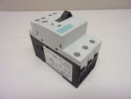 Siemens Sirius 3RV1011-0EA10, 3 fázisú hőkioldó, 0,28-0,4 A, motorvédő kapcsoló, 0,1kW, 400V, 1 NO+1 NC, csavaros bekötés, S00 méretű megszakító motorvédelemhez, Siemens Sirius 3RV1011-0EA10, 3 fázisú hőkioldó, 0,28-0,4 A, motorvédő kapcsoló, 0,1kW, 400V, 1 NO+1 NC, csavaros bekötés, S00 méretű megszakító motorvédelemhez,