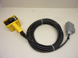 Euchner ZSB085058 Engedélyező, jóváhagyó kapcsoló, 12m kábellel és Han 16E-M-s (09330162601) 16+1 pólusú apa Harting csatlakozóval, Euchner ZSB085058 Engedélyező, jóváhagyó kapcsoló, 12m kábellel és Han 16E-M-s (09330162601) 16+1 pólusú apa Harting csatlakozóval,