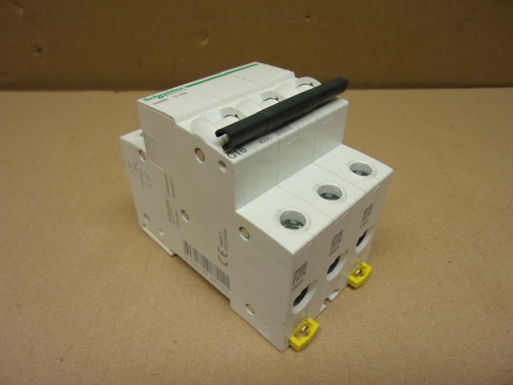 3 fázisú kismegszakító, Schneider iK60N C16A, 16A 400V, 6kA,