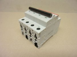 ABB SC 203-B32 NA, 3 fázisú, 4 pólusú 32A-es kismegszakító, 32A, 400VDC, 6kA, B karakterisztika, 2CDS253120R0325