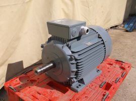 Elin LKM-416 N02 F6B, 3 fázisú talpas villanymotor, aluminium házban, 11kW, 380V, 23A, 2930 rpm, 50 Hz, szivattyúkhoz, darálókhoz, stb. Elin LKM-416 N02 F6B, 3 fázisú talpas villanymotor, aluminium házban, 11kW, 380V, 23A, 2930 rpm, 50 Hz, szivattyúkhoz, darálókhoz, stb.