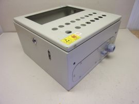 Elektromos kapcsolószekrény, fém vezérlőszekrény, 380x380x210 mm (Rittal AE 1380), sorkapcsokkal, kábelcsatornákkal és furatokkal az előlapon, Bosch BT20 vezérlőmodulhoz kivágva, Elektromos kapcsolószekrény, fém vezérlőszekrény, 380x380x210 mm (Rittal AE 1380), sorkapcsokkal, kábelcsatornákkal és furatokkal az előlapon, Bosch BT20 vezérlőmodulhoz kivágva,