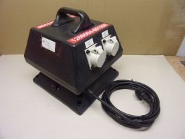 Egyfázisú biztonsági leválasztó transzformátor, ETI 5099865 230/42 VAC, 1225VA, 4x42V csapfedeles konektorral, 4,5m kábellel