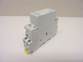 Schneider Electric 15960 sínre pattintható relé, CT moduláris kontaktor 25A 2NY 230-240VAC, 2x25A NC érintkezők, Schneider Electric 15960 sínre pattintható relé, CT moduláris kontaktor 25A 2NY 230-240VAC, 2x25A NC érintkezők,